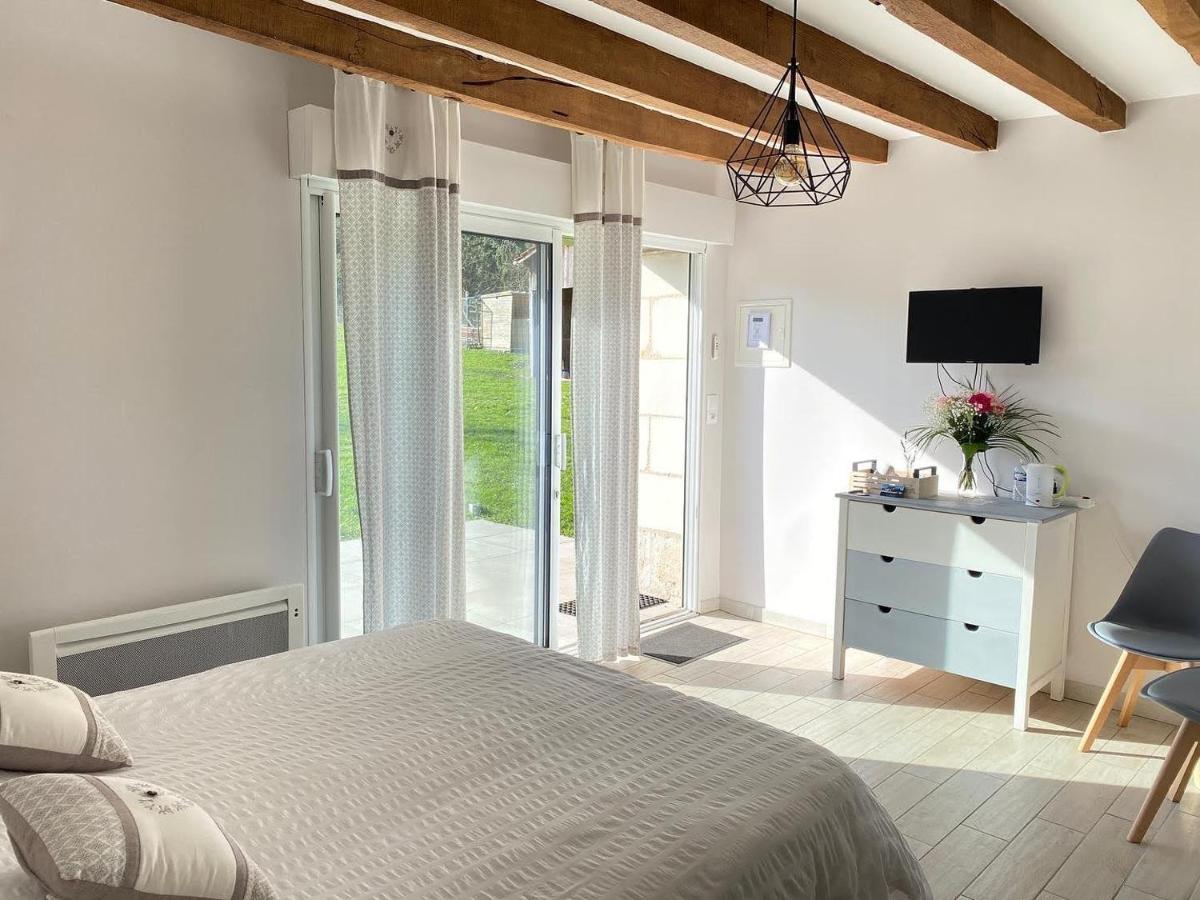 Les Mariniers Chambres D'Hotes -Guest House - Bain Nordique En Option Mareuil-sur-Cher Esterno foto