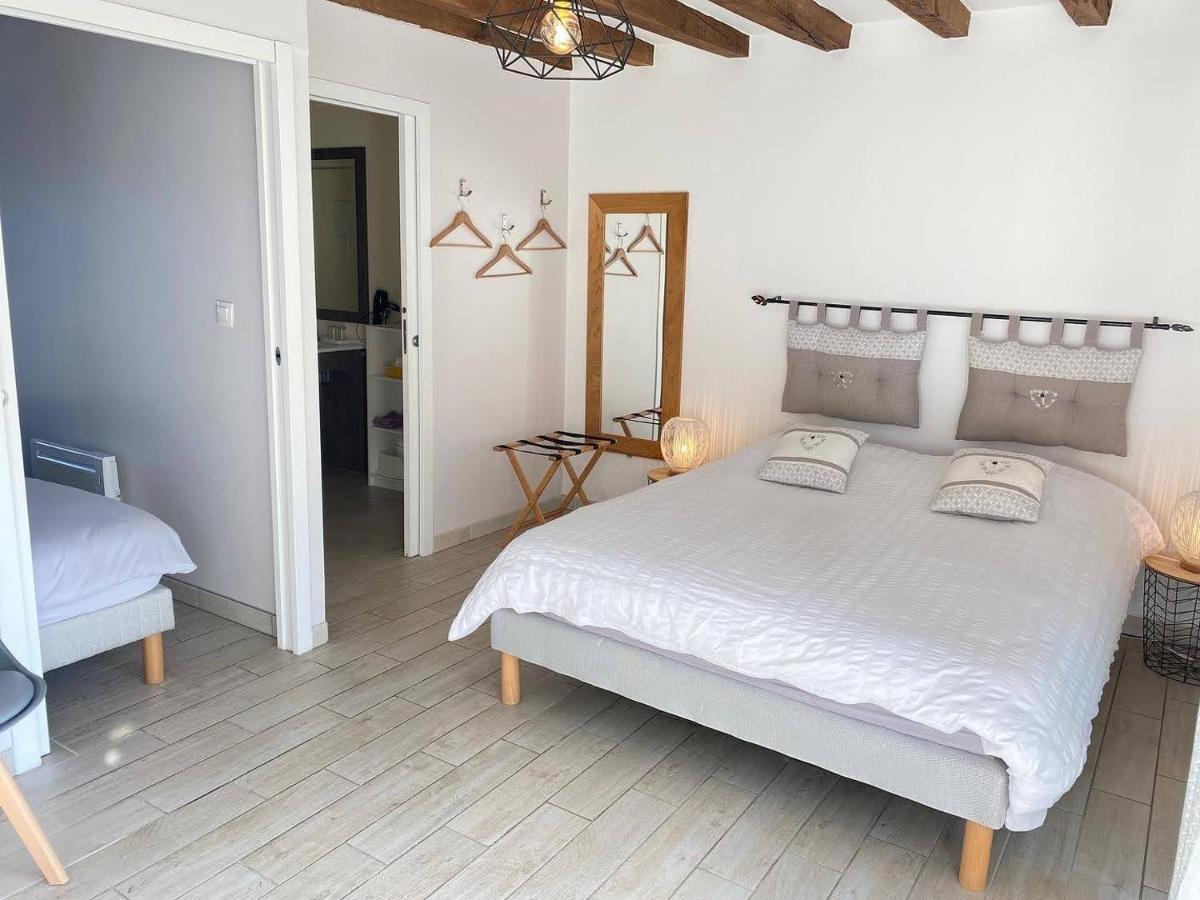 Les Mariniers Chambres D'Hotes -Guest House - Bain Nordique En Option Mareuil-sur-Cher Esterno foto