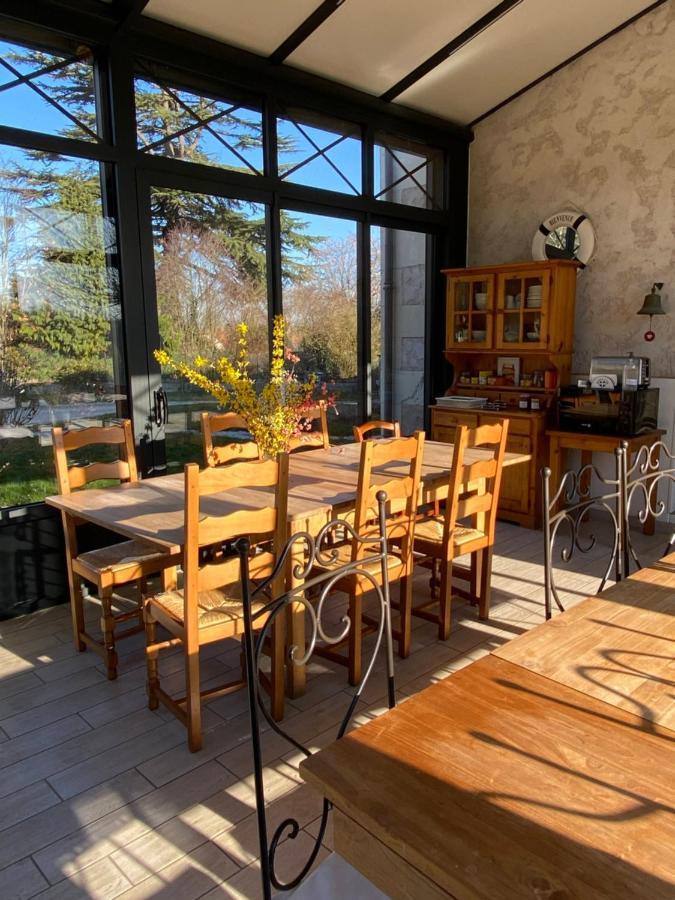 Les Mariniers Chambres D'Hotes -Guest House - Bain Nordique En Option Mareuil-sur-Cher Esterno foto