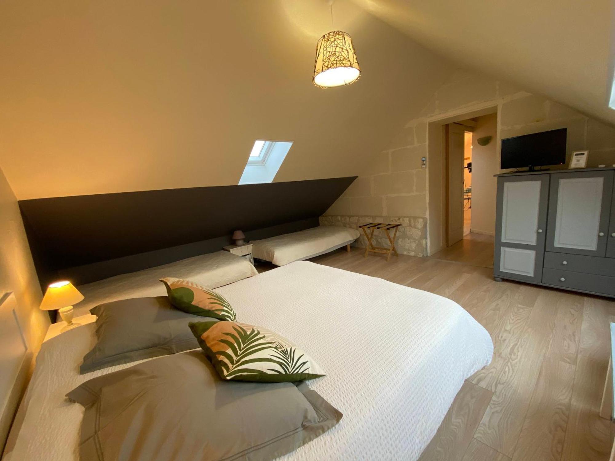 Les Mariniers Chambres D'Hotes -Guest House - Bain Nordique En Option Mareuil-sur-Cher Esterno foto