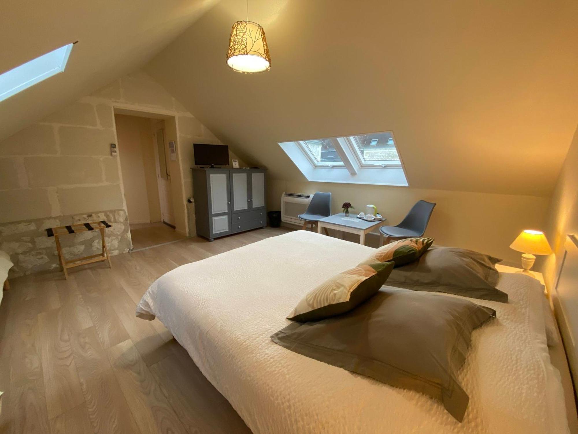 Les Mariniers Chambres D'Hotes -Guest House - Bain Nordique En Option Mareuil-sur-Cher Esterno foto