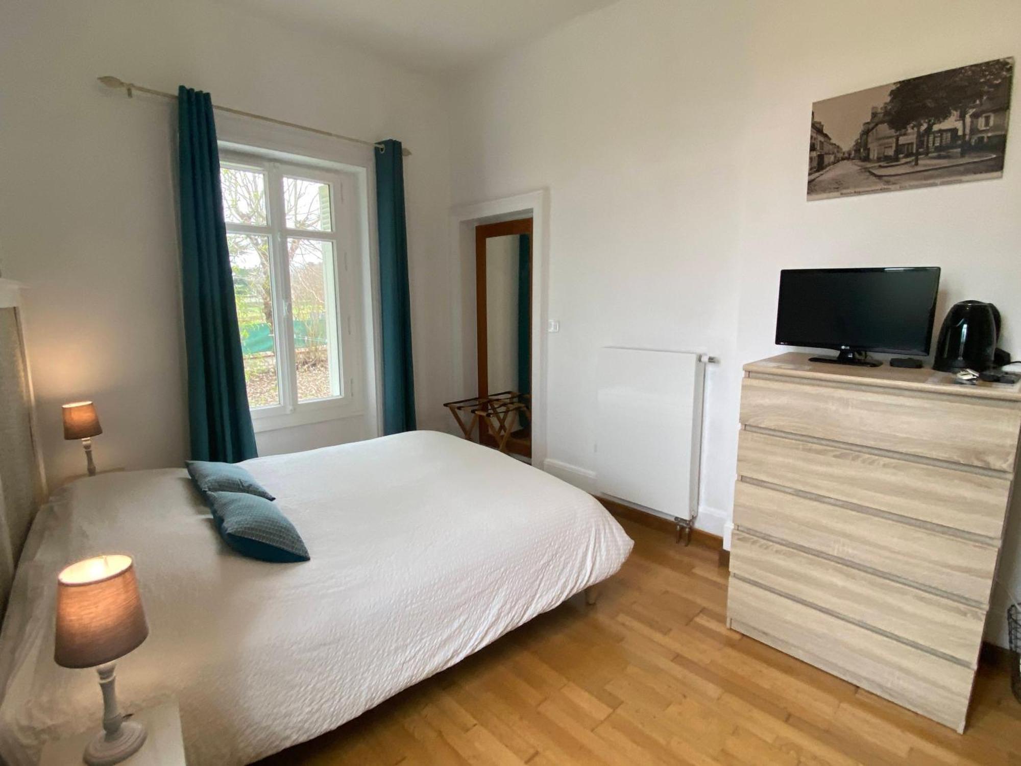 Les Mariniers Chambres D'Hotes -Guest House - Bain Nordique En Option Mareuil-sur-Cher Esterno foto