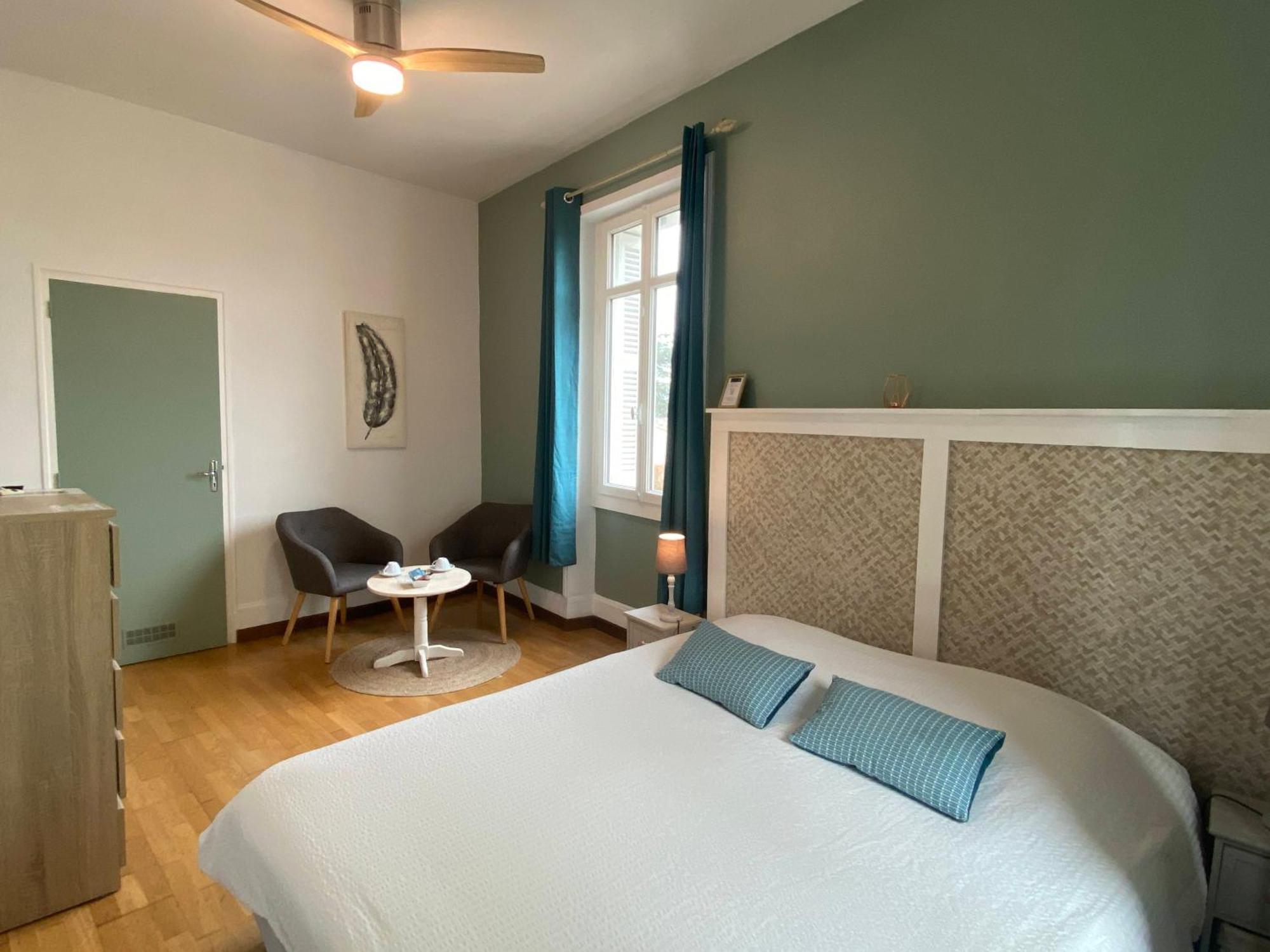 Les Mariniers Chambres D'Hotes -Guest House - Bain Nordique En Option Mareuil-sur-Cher Esterno foto